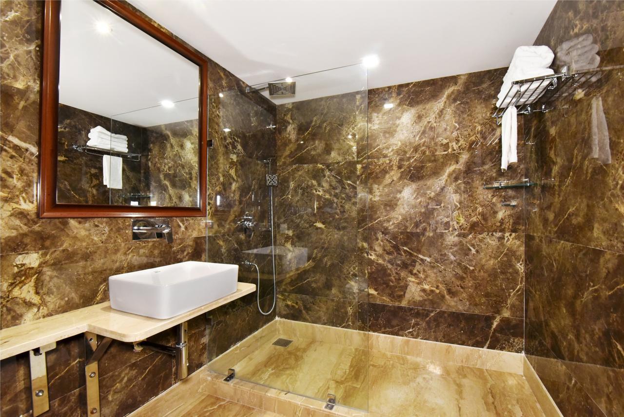 Hotel Shiraz Castle Amritsar
